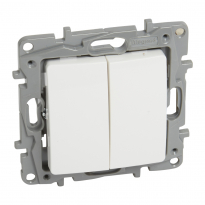 ŁĄCZNIK ŚWIECZNIKOWY ZACISKI AUTOMATYCZNE 10AX 250V BIAŁY NILOE2 - LEGRAND - 764505