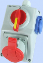 ZESTAW INSTALACYJNY 32A 3P+N+Z + GNIAZDO 2P+Z IP54 WYŁĄCZNIK 0-1 C32-18.1N - ELEKTROMET DZIERŻONIÓW - 974012