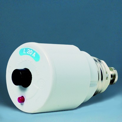 WYŁĄCZNIK NADPRĄDOWY B 20A WKRĘCANY L-20 - KONTAKT SIMON - L-20A GHS101 2200 VP0