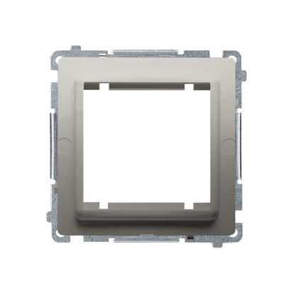 Adapter (przejściówka) na osprzęt standardu 45 × 45 mm. Montaż do puszki na łapki i wkręty; satynowy - KONTAKT SIMON - BMA45M/29