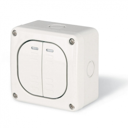 ŁĄCZNIK PODWÓJNY NATYNKOWY 10A IP66 M95 PROTECTA - SCAME - 137.5021
