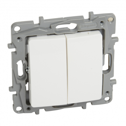 ŁĄCZNIK ŚWIECZNIKOWY ZACISKI AUTOMATYCZNE 10AX 250V BIAŁY NILOE2 - LEGRAND - 764505