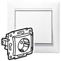 GNIAZDO POJEDYNCZE Z UZIEMIENIEM 2P+Z SCHUKO ZACISKI ŚRUBOWE 16A 250V IP20 BIAŁY VALENA - LEGRAND - 774420