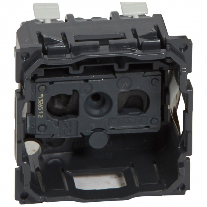 GNIAZDO POJEDYNCZE BEZ UZIEMIENIA 2P ZACISKI AUTOMATYCZNE 16A 250V IP20 CELIANE - LEGRAND - 067110