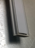 PROFIL ALUMINIOWY NATYNKOWY NTA DO TAŚM LED DŁUGOŚĆ 202CM SZEROKOŚĆ 1.6CM SREBRNY ANODOWANY Z KLOSZEM MLECZNYM I DWOMA ZAŚLEPKAMI - POLTRONIC - PC031610